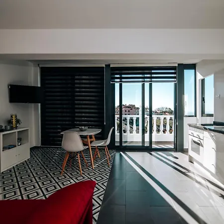 Eterna Primavera Lägenhet